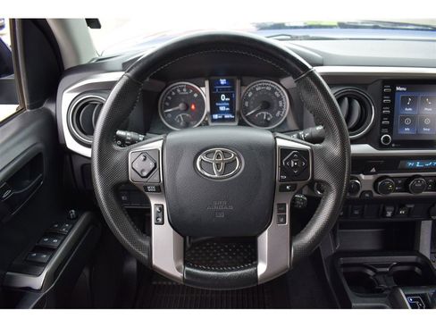 Used 2023 Toyota Tacoma 4x4 Double Cab image 10
