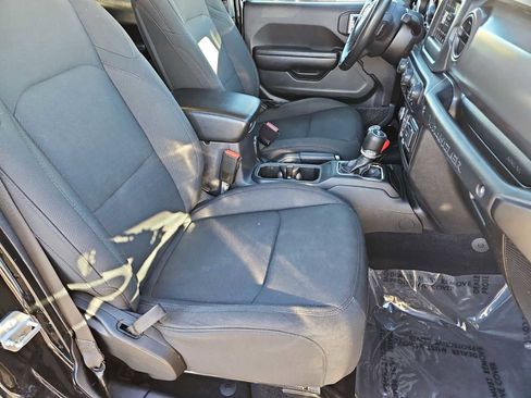 Used 2021 Jeep Wrangler Unlimited Sport image 20