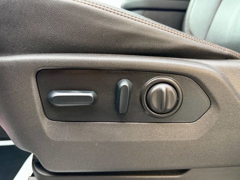 Used 2022 GMC Sierra 2500 AT4 w/ AT4 Premium Plus Package image 21