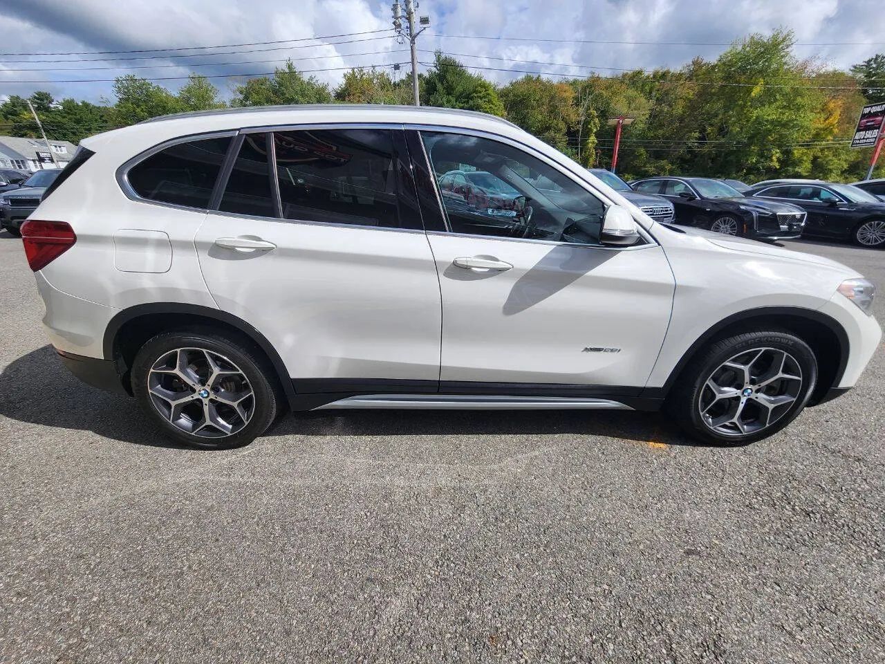 Used 2018 BMW X1 xDrive28i AWD/4WD image 4