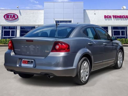 Used 2012 Dodge Avenger SE FWD image 4