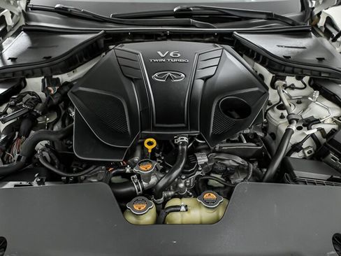 Used 2020 INFINITI Q50 Luxe w/ Essential Package (3.0T Luxe) AWD/4WD image 14