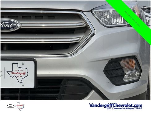 Used 2018 Ford Escape SE FWD image 8