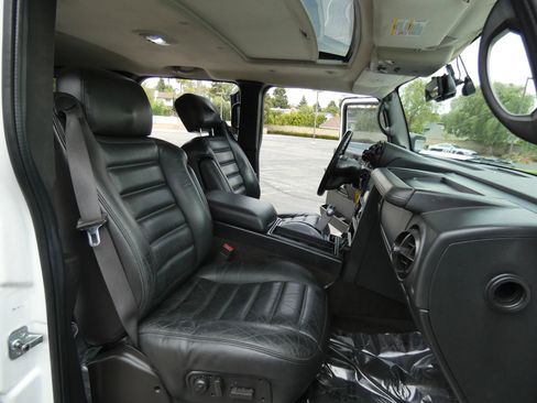 Used 2006 HUMMER H2 image 28
