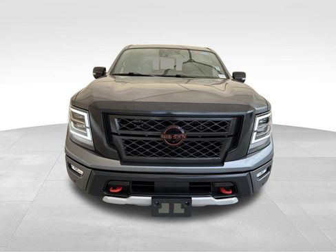 Used 2024 Nissan Titan PRO-4X w/ Pro-4x Convenience Package AWD/4WD image 4