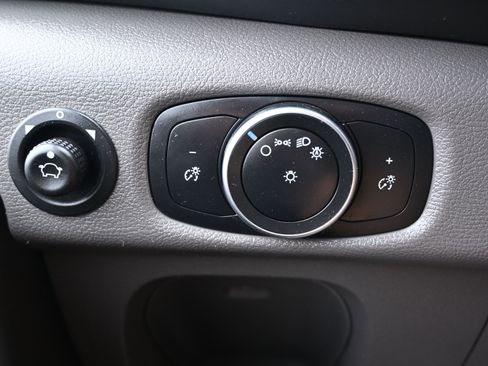 Used 2020 Ford Transit 250 Medium Roof AWD w/ Interior Upgrade Package image 10