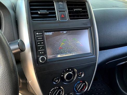 Used 2018 Nissan Versa SV image 19