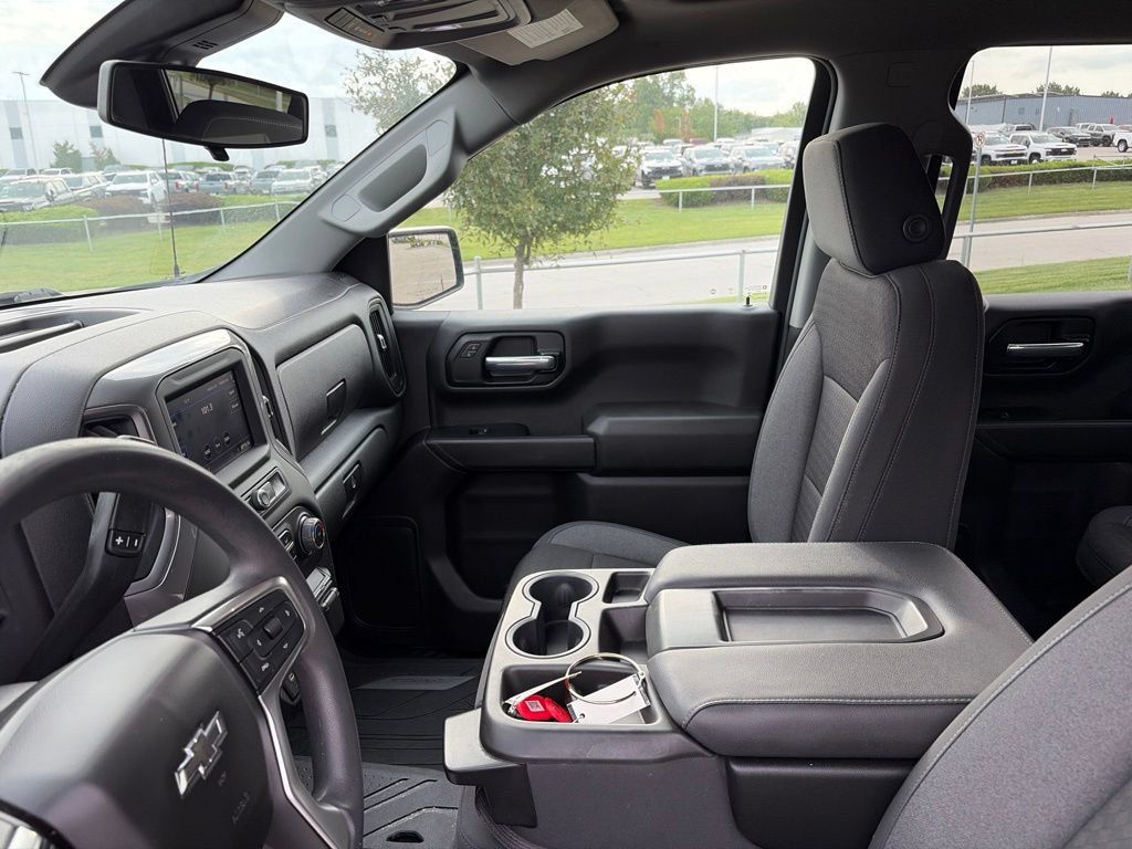 Used 2022 Chevrolet Silverado 1500 Custom Trail Boss w/ Safety Confidence Package AWD/4WD image 45