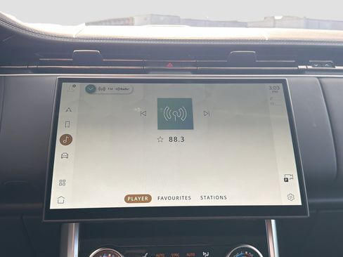 Used 2023 Land Rover Range Rover Long Wheelbase First Edition image 31