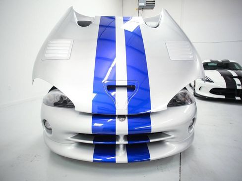 Used 1999 Dodge Viper GTS RWD image 24