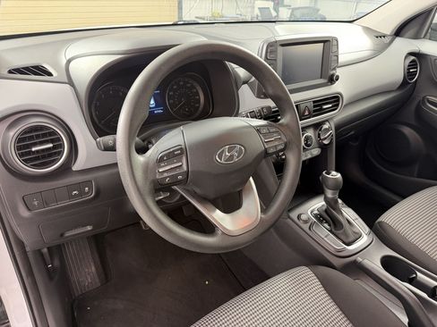 Used 2019 Hyundai Kona SE AWD/4WD image 4