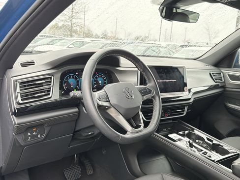 Used 2024 Volkswagen Atlas Cross Sport SE image 10