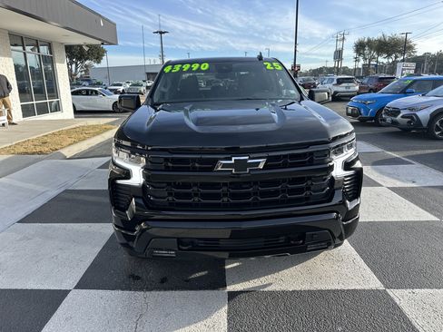 Used 2025 Chevrolet Silverado 1500 RST image 2