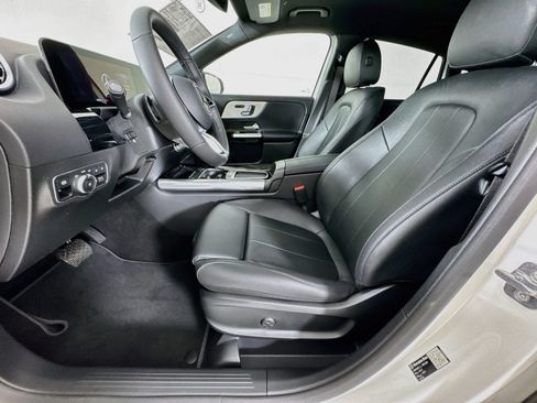 New 2026 Mercedes-Benz GLA 250 image 21