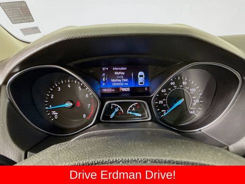 Used 2018 Ford Focus SE FWD image 16