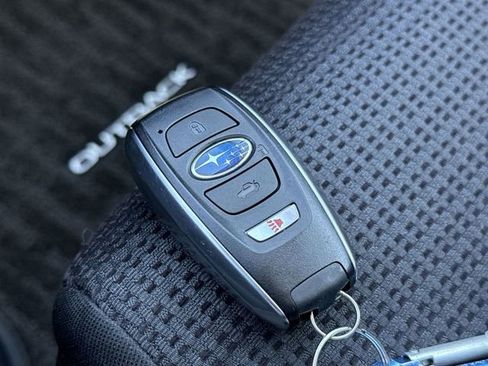 Certified 2025 Subaru Outback Premium AWD/4WD image 29