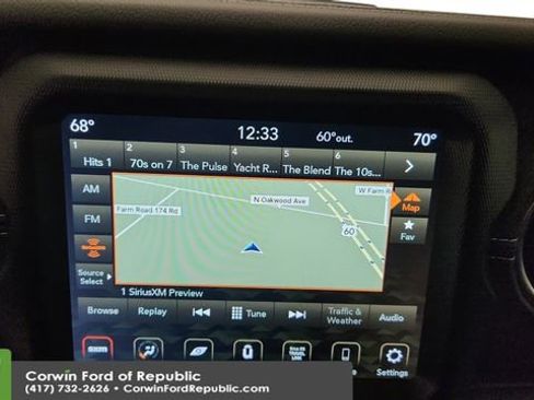 Used 2022 Jeep Wrangler Unlimited Sahara w/ Cold Weather Group image 16