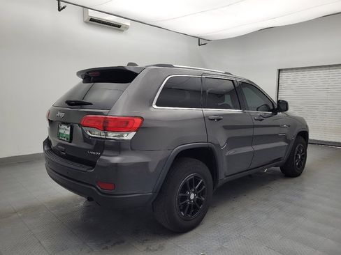 Used 2019 Jeep Grand Cherokee Laredo image 9