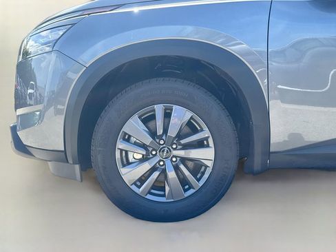 New 2025 Nissan Pathfinder SV image 34