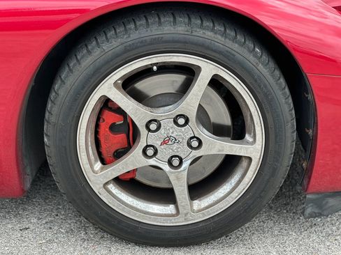 Used 2002 Chevrolet Corvette Coupe w/ Preferred Equipment Group2 RWD image 23