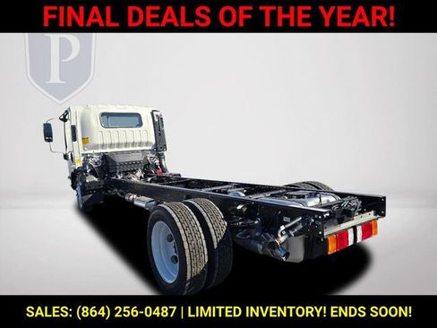 New 2025 Chevrolet Low Cab Forward image 8