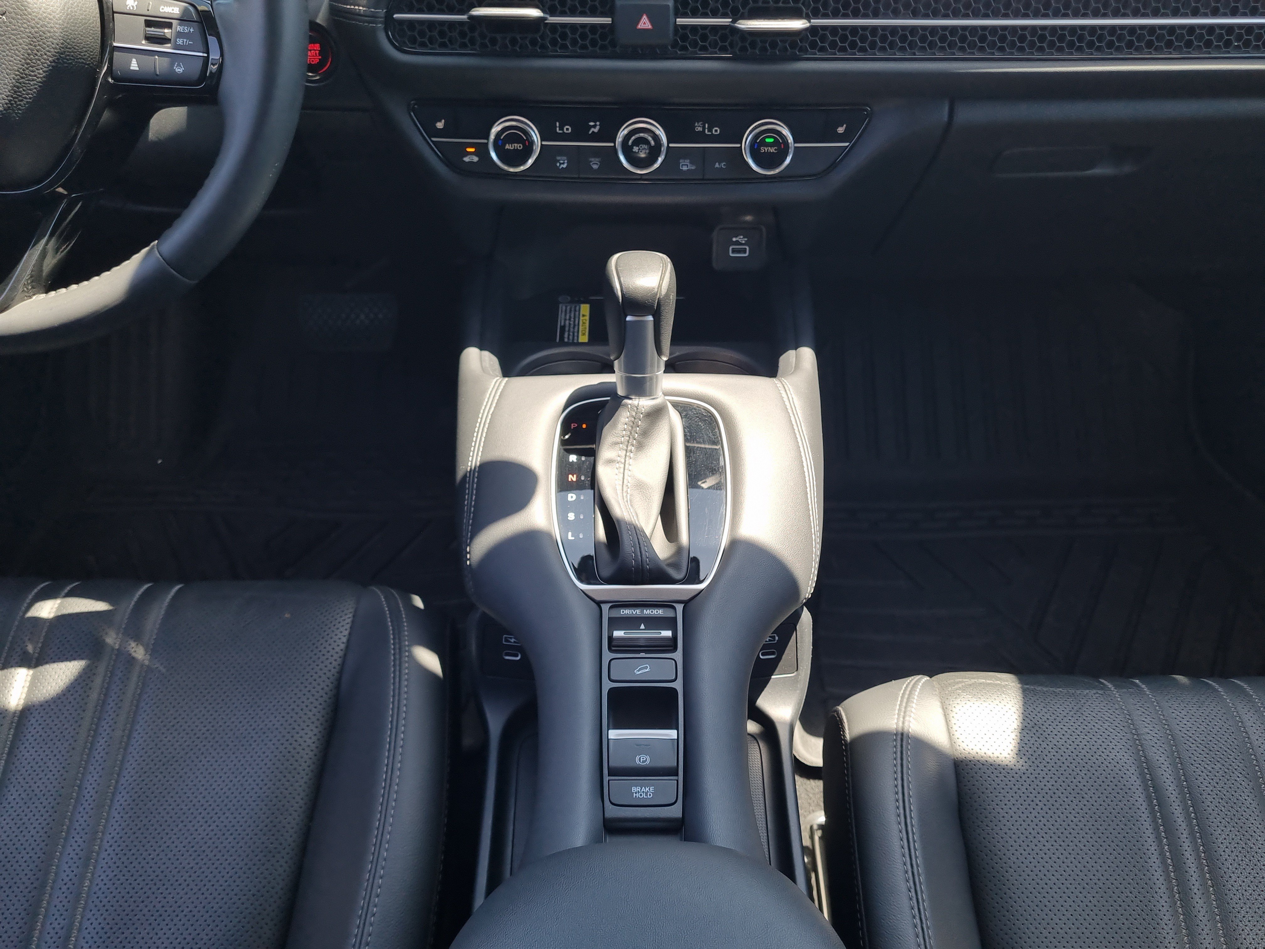 Used 2024 Honda HR-V EX-L image 17