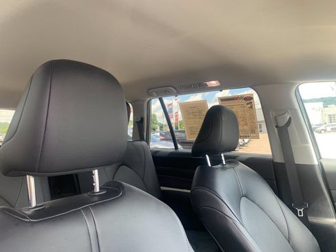 Used 2024 Toyota Grand Highlander AWD image 18