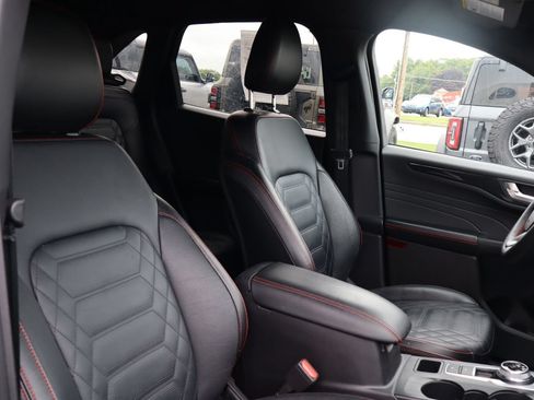 Used 2023 Ford Escape ST-Line Elite AWD/4WD image 33