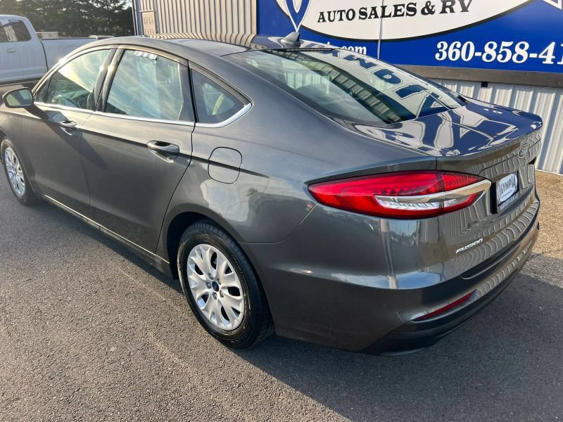 Used 2020 Ford Fusion S FWD image 16