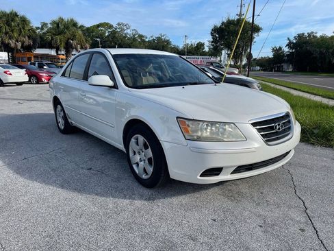 Used 2009 Hyundai Sonata GLS FWD image 2