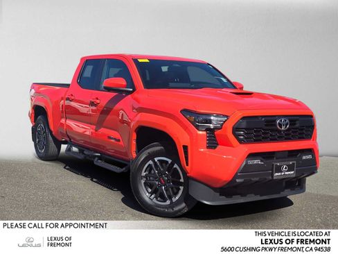 Used 2024 Toyota Tacoma TRD Sport w/ TRD Sport Premium Package AWD/4WD image 1