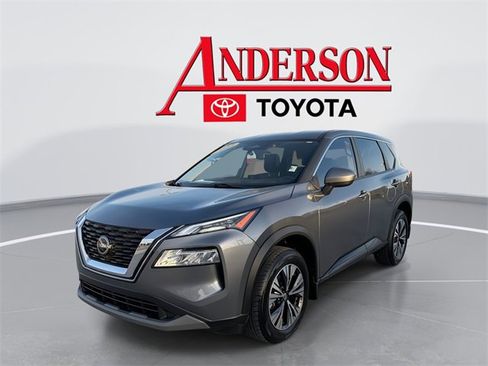 Used 2023 Nissan Rogue SV image 1