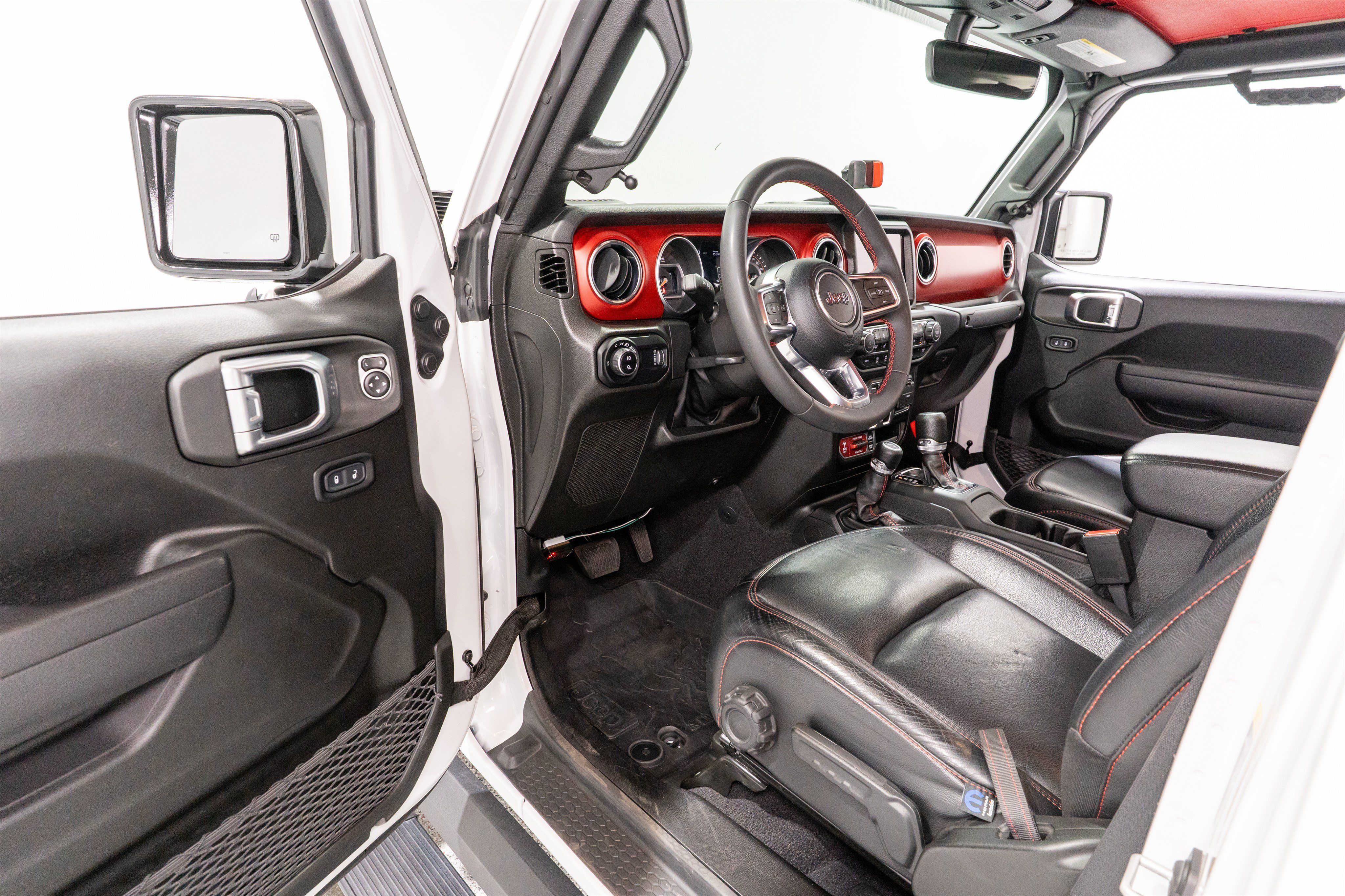 Used 2023 Jeep Gladiator Rubicon w/ Cold Weather Group AWD/4WD image 15