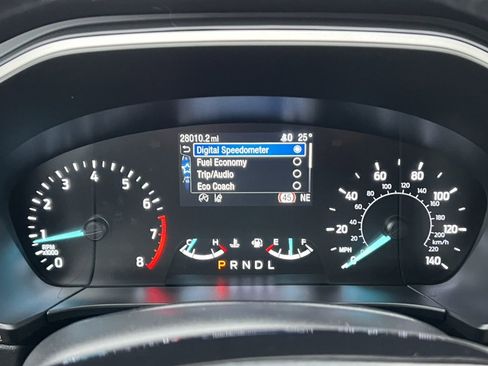 Certified 2021 Ford Escape SE w/ SE Sport Appearance Package image 17