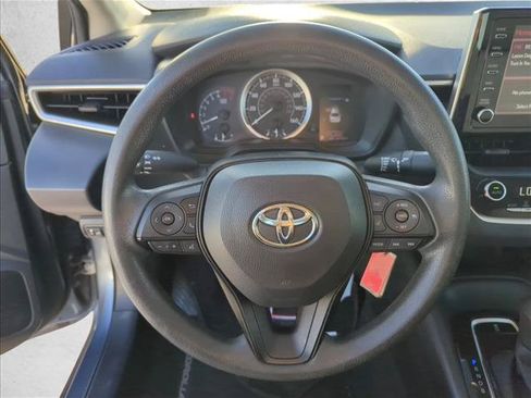 Used 2020 Toyota Corolla LE w/ Carpet Mat Package (TMS) FWD image 11