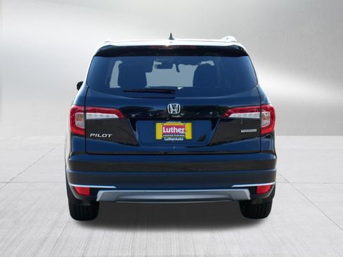 Used 2019 Honda Pilot Touring image 6