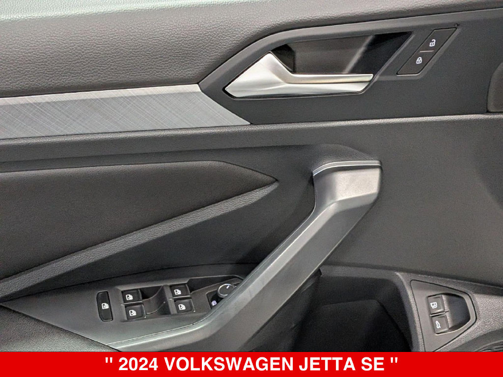 Used 2024 Volkswagen Jetta SE FWD image 15