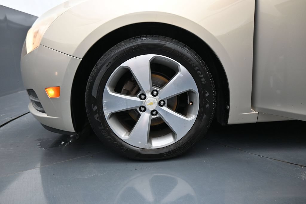 Used 2011 Chevrolet Cruze LT FWD image 25