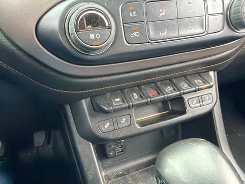 Used 2022 GMC Canyon AT4 w/ Trailering Package AWD/4WD image 60