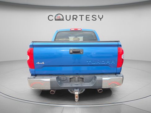 Used 2016 Toyota Tundra Limited image 2