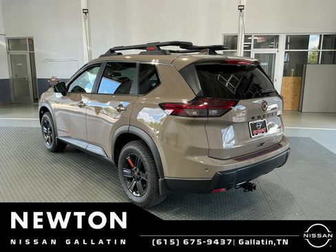Used 2025 Nissan Rogue SV w/ Rock Creek Premium Package AWD/4WD image 5