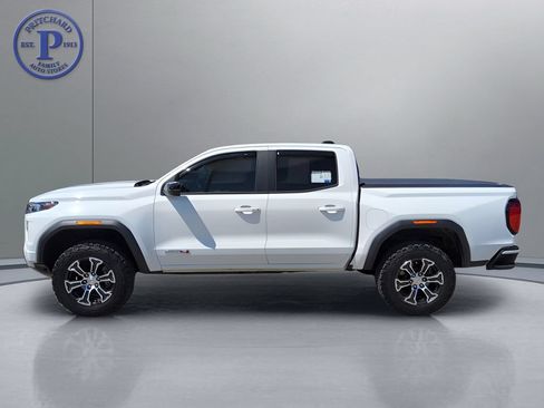 Used 2023 GMC Canyon AT4 w/ AT4 Premium Package AWD/4WD image 4