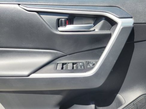 Certified 2025 Toyota RAV4 XLE AWD/4WD image 21
