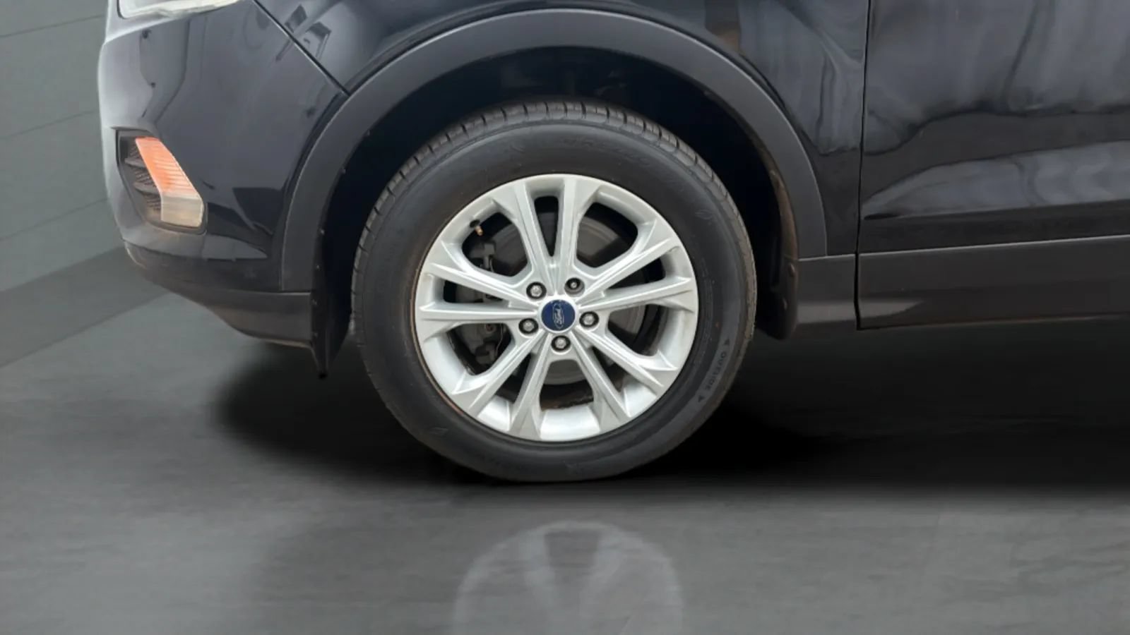 Used 2017 Ford Escape SE AWD/4WD image 26
