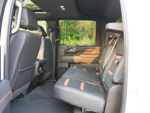 Used 2025 GMC Sierra 3500 AT4 w/ AT4 Premium Plus Package AWD/4WD image 15