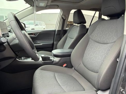 Used 2024 Toyota RAV4 XLE w/ Convenience Package AWD/4WD image 17