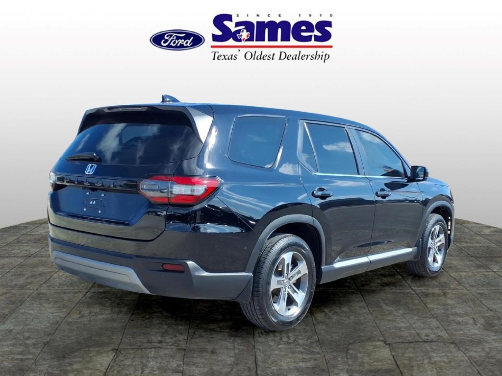 Used 2025 Honda Pilot EX-L image 3