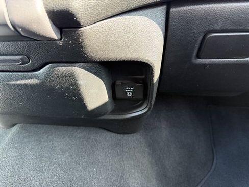 Used 2022 RAM 2500 Big Horn w/ Cold Weather Group image 29