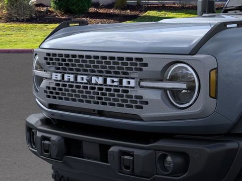 New 2025 Ford Bronco Badlands image 19