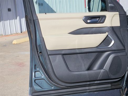 New 2026 Nissan Armada Platinum image 14